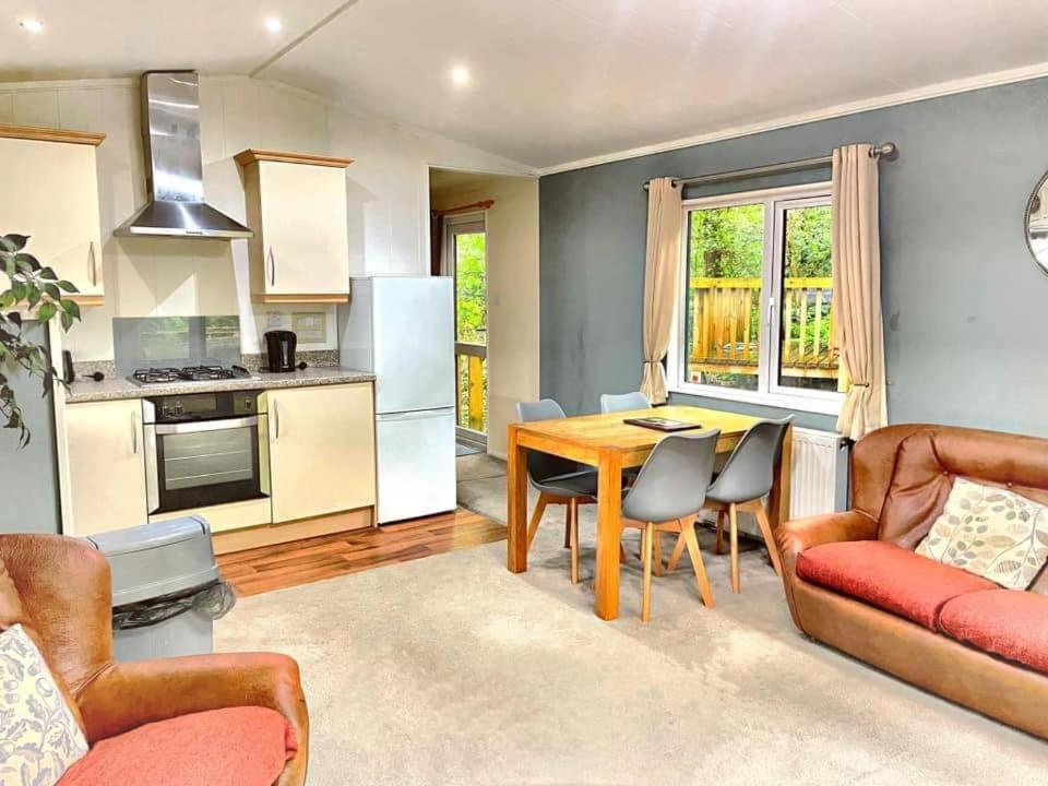 Woodland View -Hot Tub-Tenby-Carmarthen-St Clears Eksteriør billede